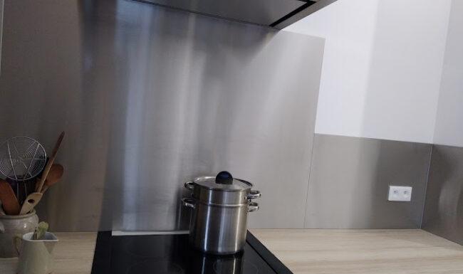 crédence inox 316L acier métal personnalisé professionnel cuisine agencement