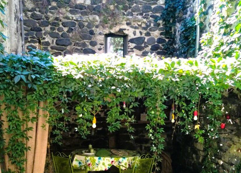 Treillis plante grimpante pour terrasse, réalisé par Cametal & Co